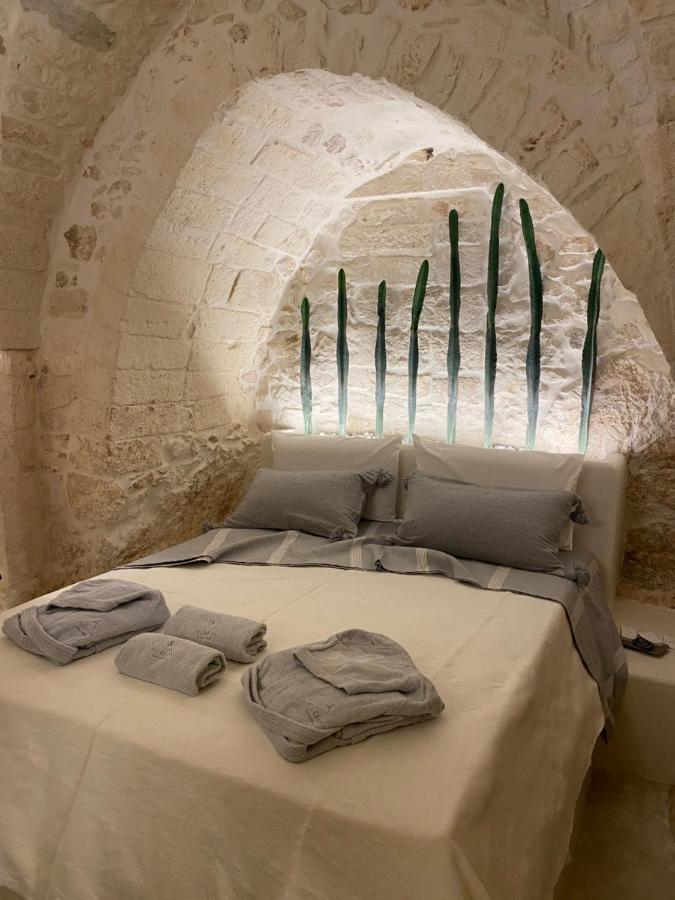 Bed and Breakfast Alesia Luxury Cave Остуни Экстерьер фото
