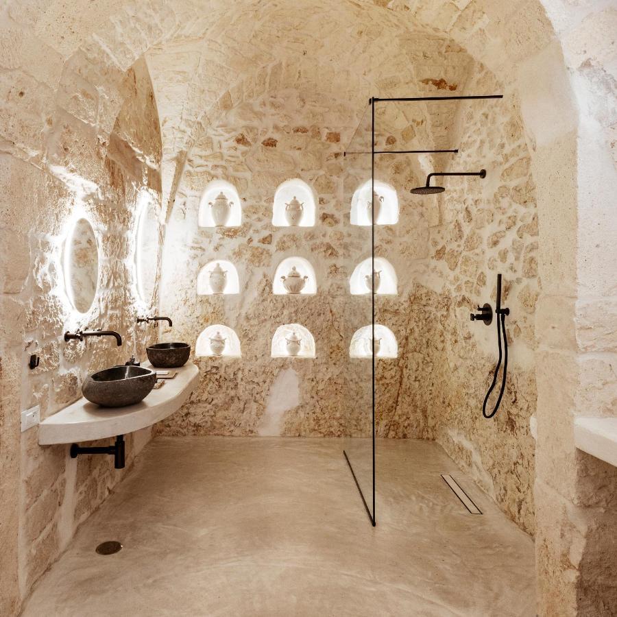 Bed and Breakfast Alesia Luxury Cave Остуни Экстерьер фото