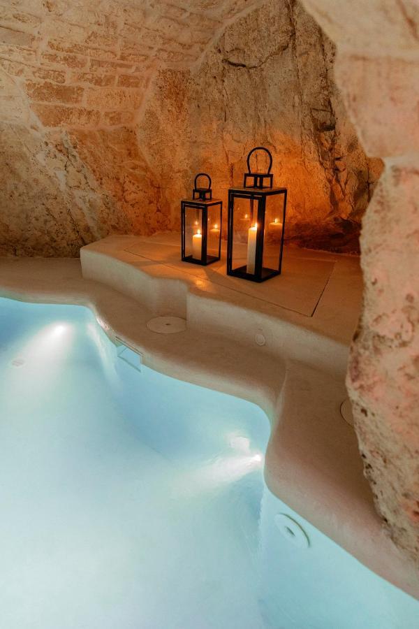 Bed and Breakfast Alesia Luxury Cave Остуни Экстерьер фото