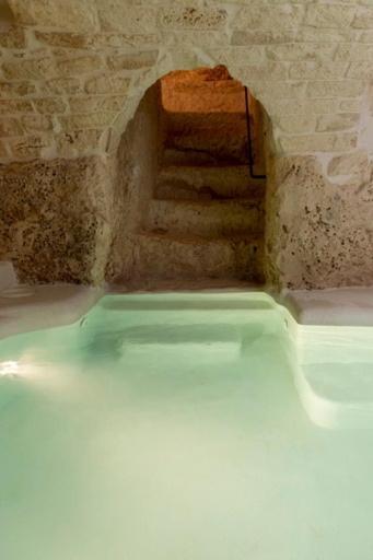 Bed and Breakfast Alesia Luxury Cave Остуни Экстерьер фото