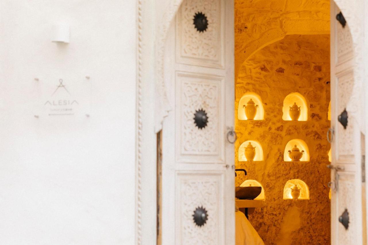Bed and Breakfast Alesia Luxury Cave Остуни Экстерьер фото